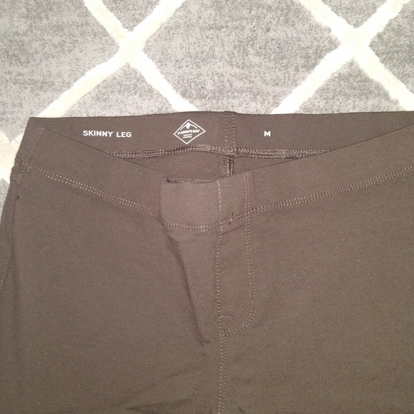 St John's Bay Jeggings (2) - Picture 4 of 4